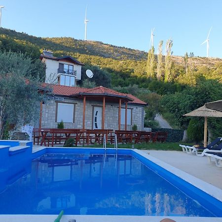 Rustic Villas Barlovic ウルツィニ エクステリア 写真