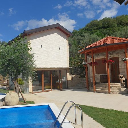 Rustic Villas Barlovic ウルツィニ エクステリア 写真