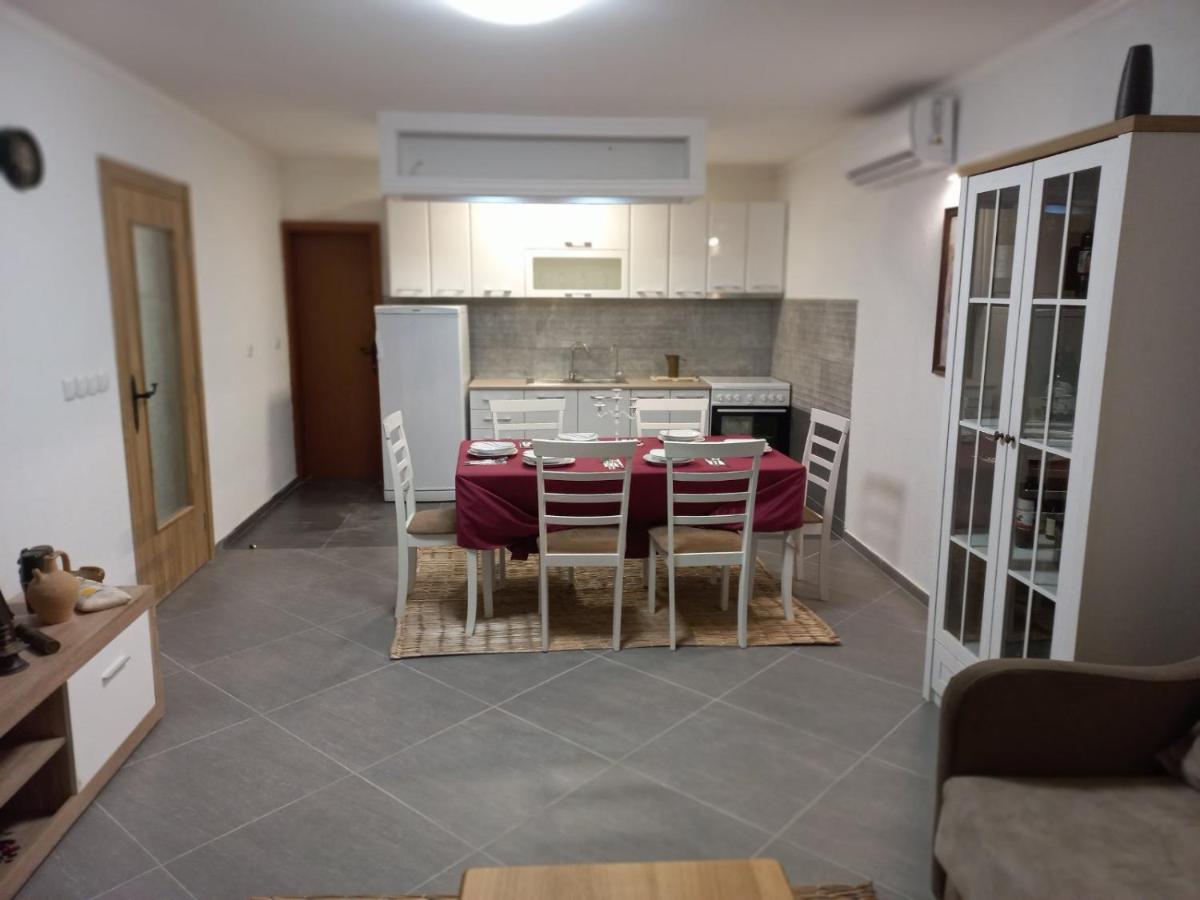 Rustic Villas Barlovic ウルツィニ エクステリア 写真