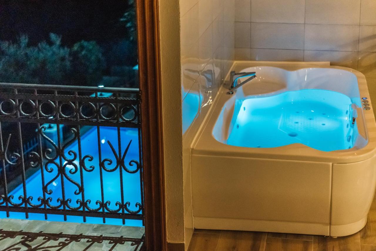 Rustic Villas Barlovic ウルツィニ エクステリア 写真