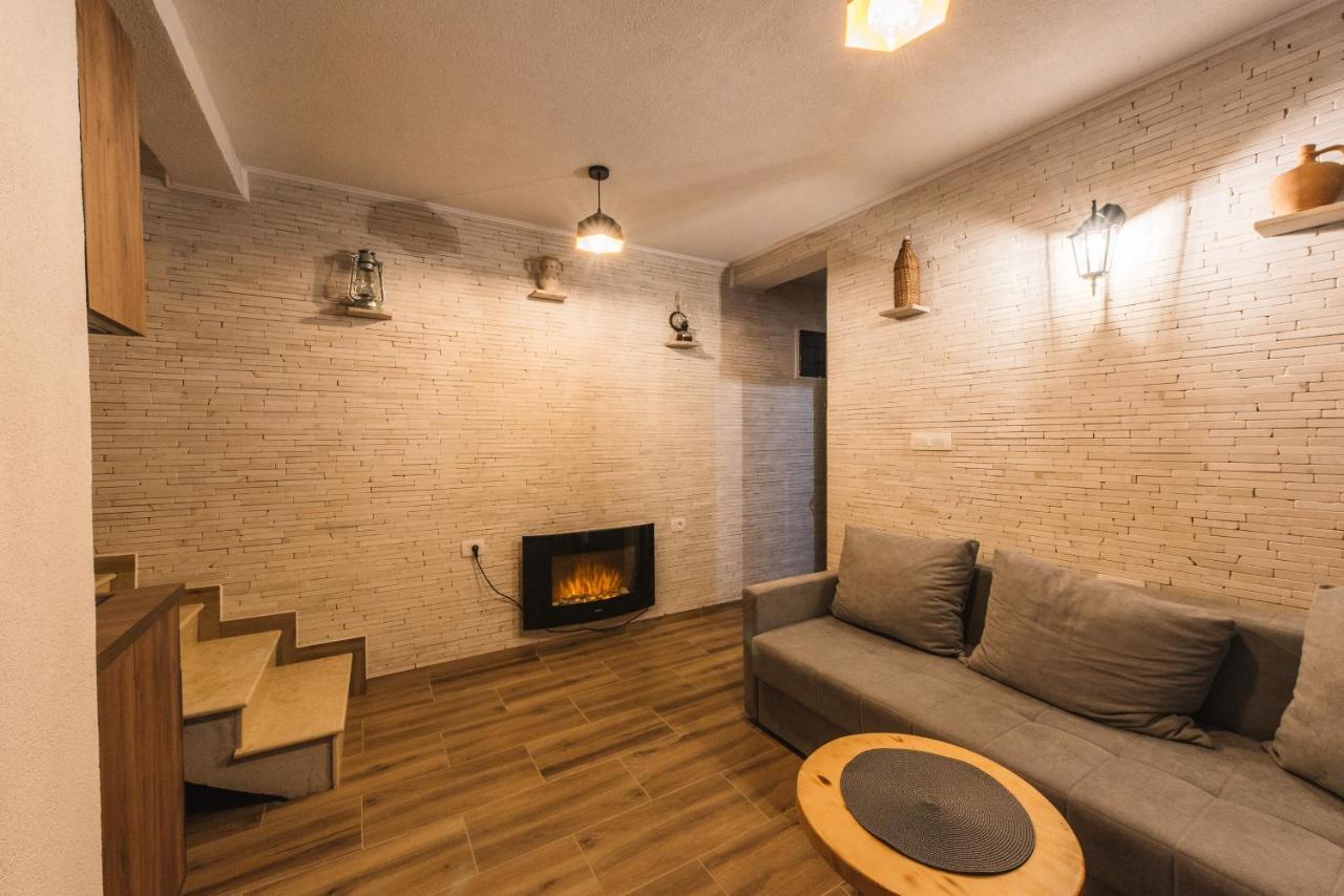 Rustic Villas Barlovic ウルツィニ エクステリア 写真