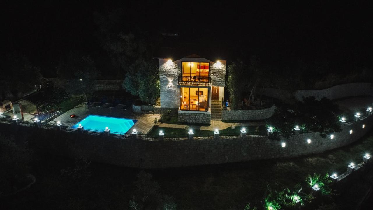 Rustic Villas Barlovic ウルツィニ エクステリア 写真