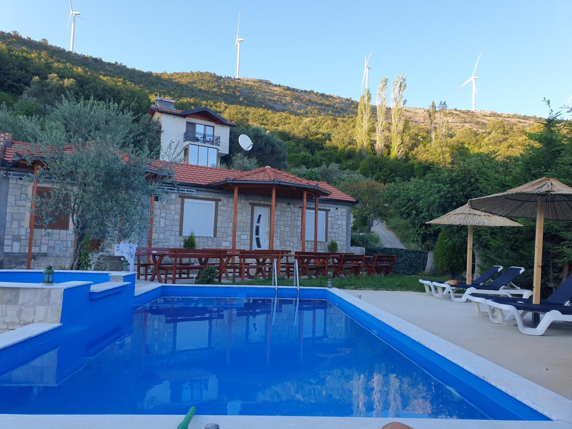 Rustic Villas Barlovic ウルツィニ エクステリア 写真