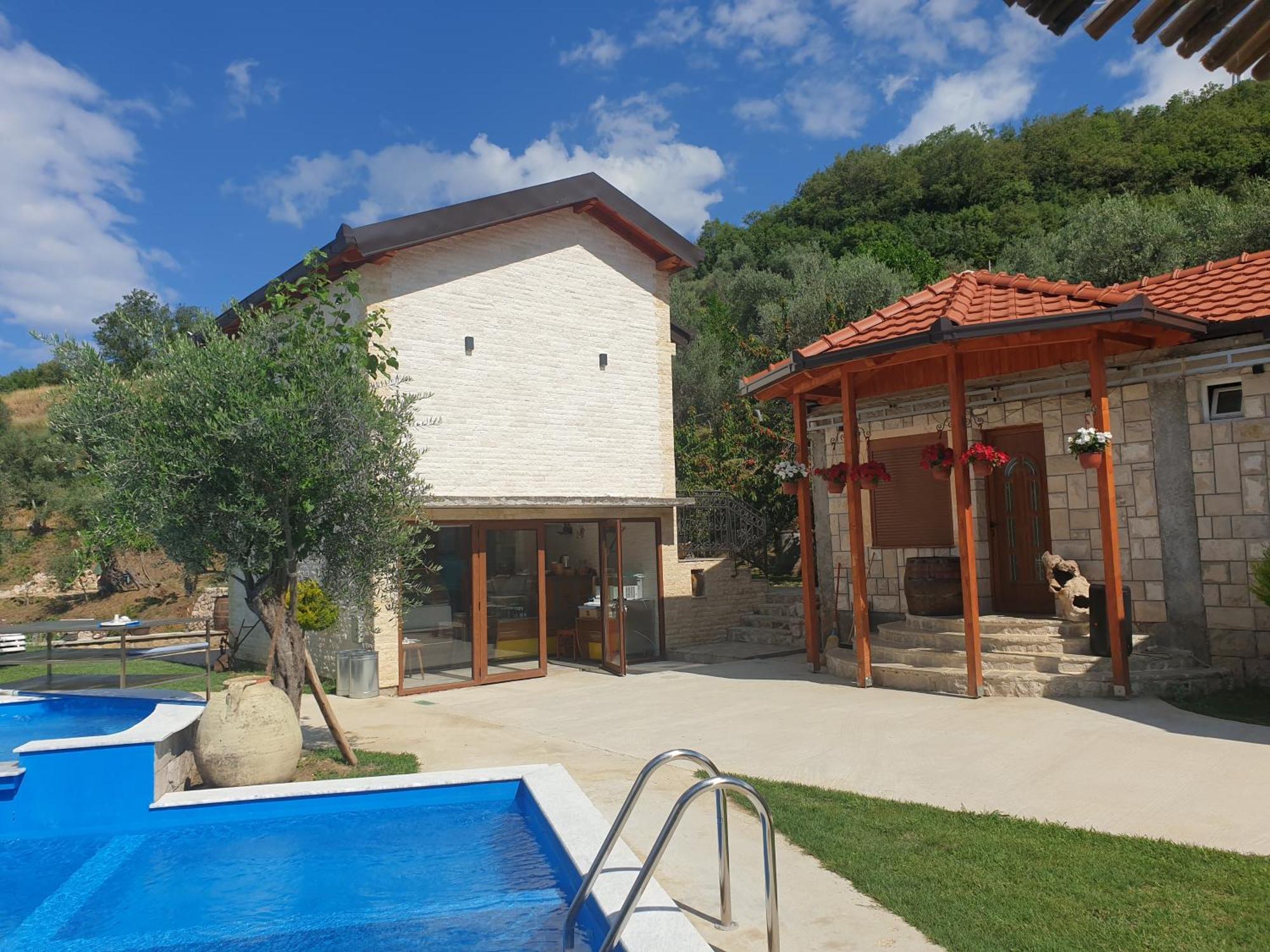 Rustic Villas Barlovic ウルツィニ エクステリア 写真
