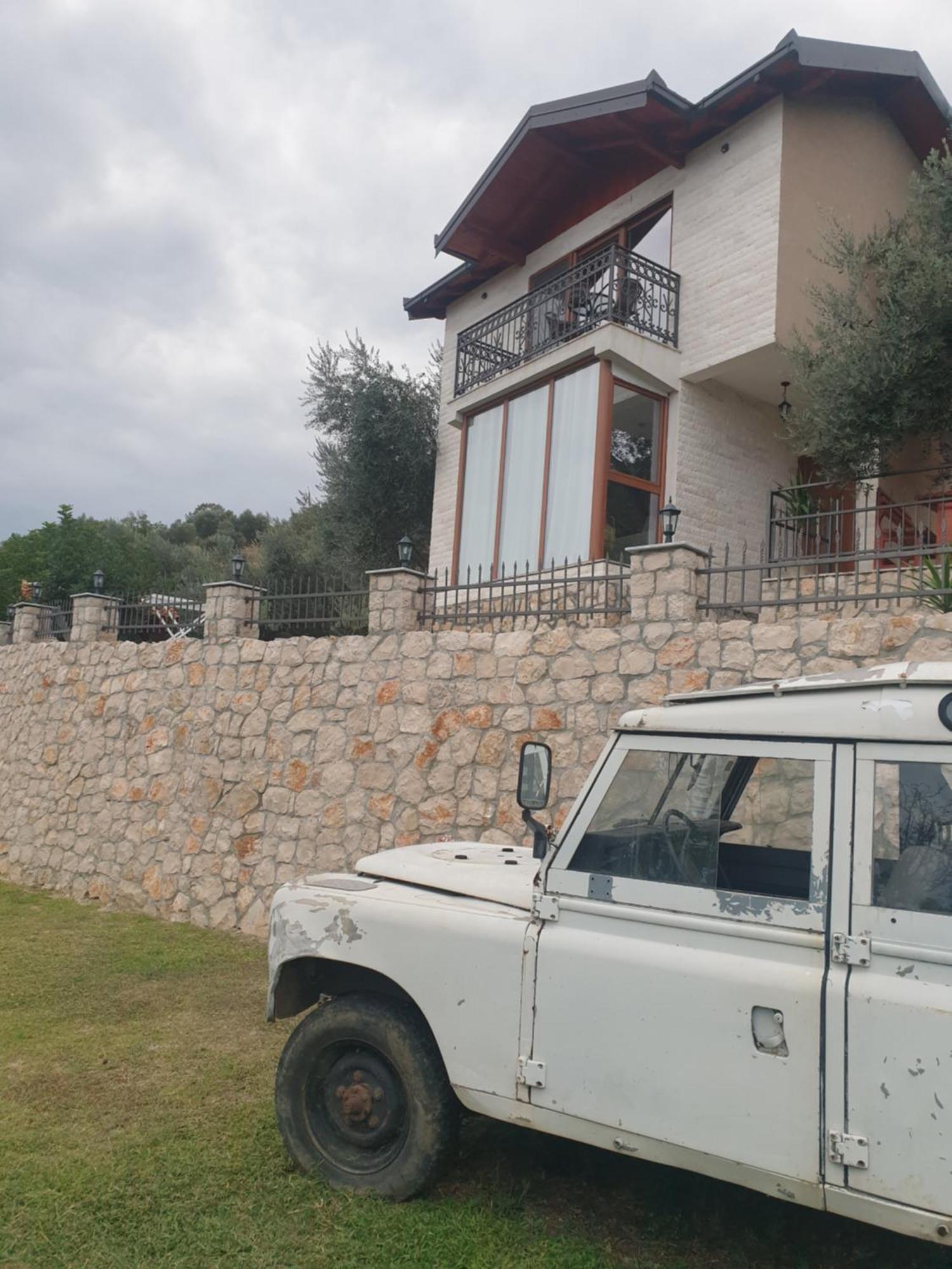 Rustic Villas Barlovic ウルツィニ エクステリア 写真